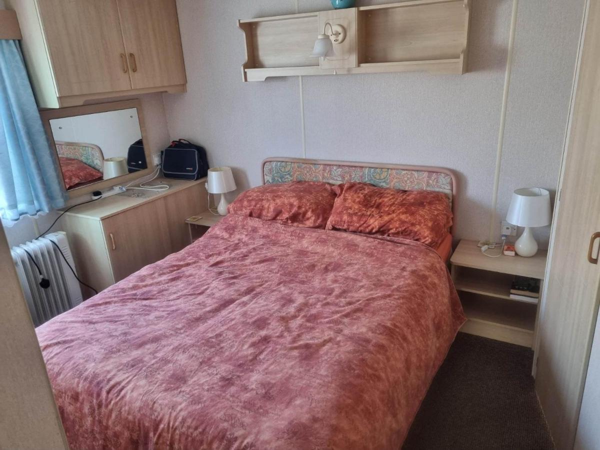 Tm8 6 Berth 2 Bedroom Caravan P Чапел-Сент-Леонардс Екстер'єр фото