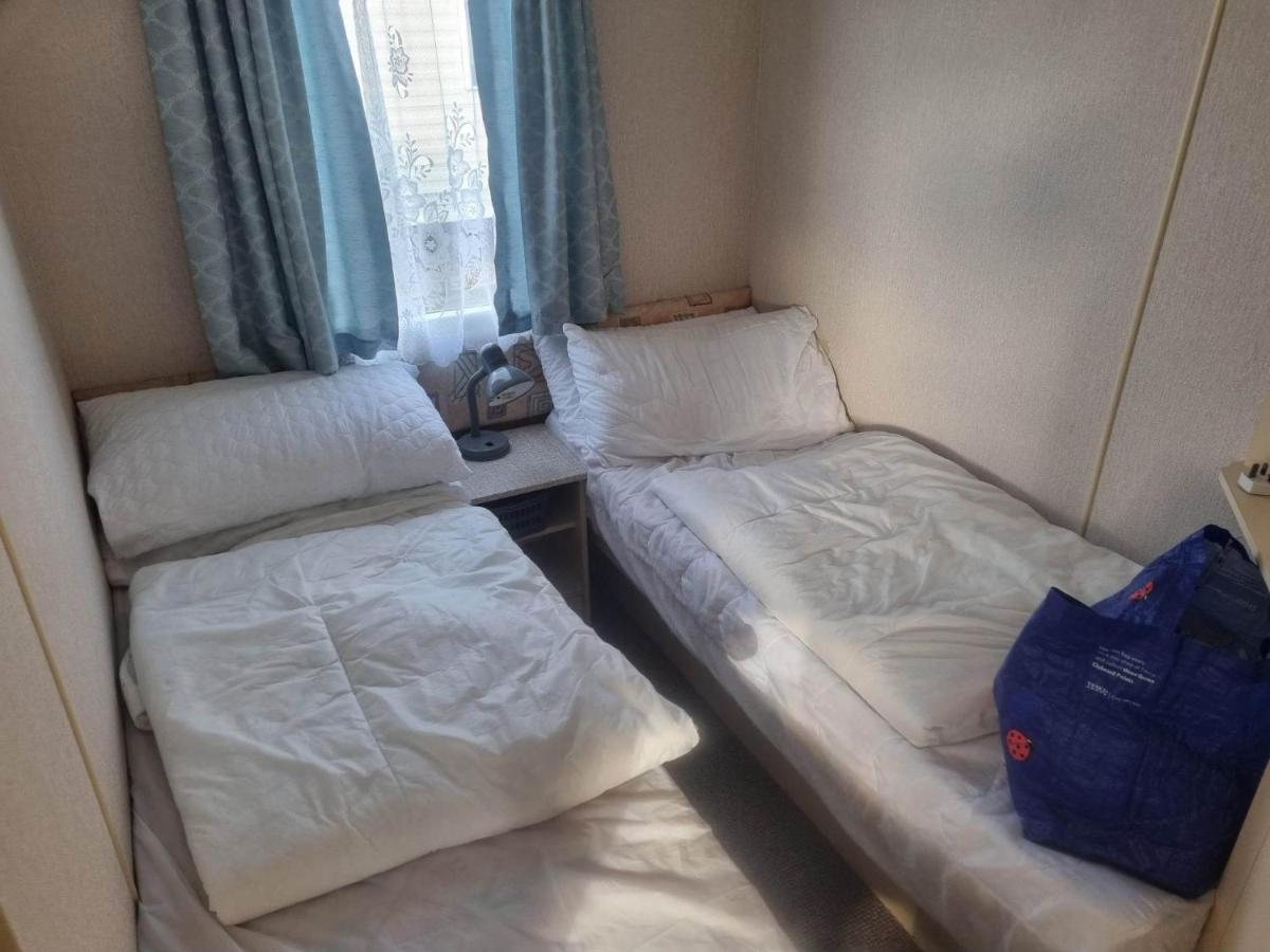 Tm8 6 Berth 2 Bedroom Caravan P Чапел-Сент-Леонардс Екстер'єр фото